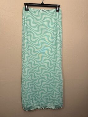 Urban Outfitters Mint Green Wavy Mesh Lined Low Rise Ruffle Hem Skirt Size Small